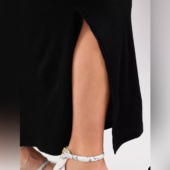 High Neck Ribbed Maxi Dress - Picture 5 of 6